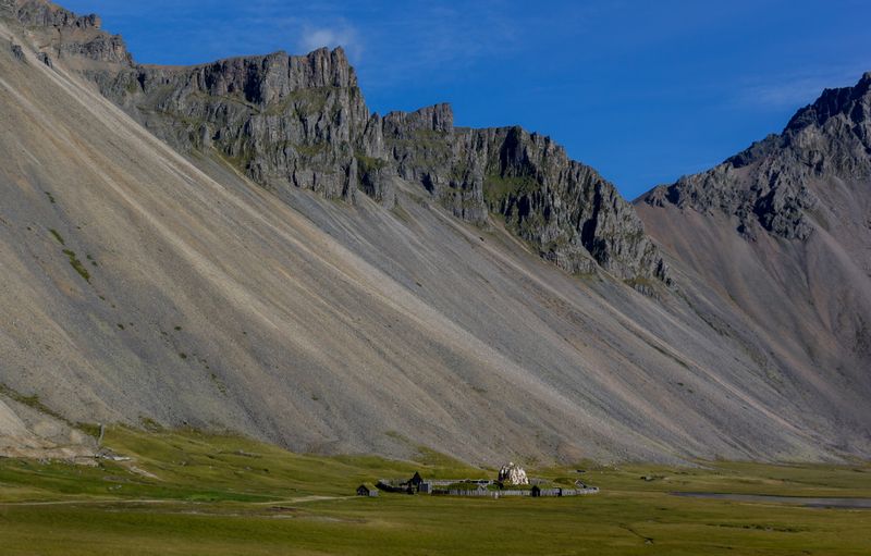 Islandia 2015: Cataratas, volcanes, cráteres y glaciares en campervan - Blogs de Islandia - Día 6: De Fjallsárlón a Hengifoss pasando por Vesturhorn (11)