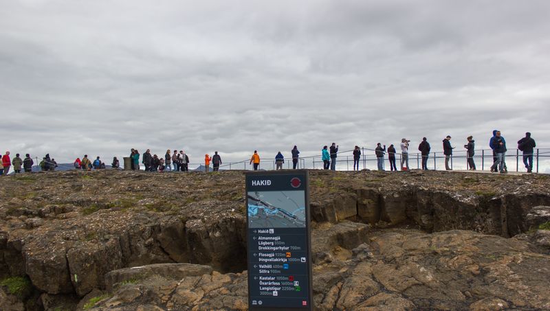 Islandia 2015: Cataratas, volcanes, cráteres y glaciares en campervan - Blogs de Islandia - Día 1: Reykjavik y Círculo Dorado (31)