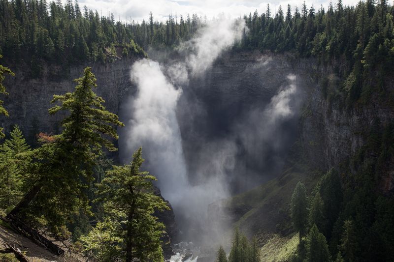Rocosas de Canadá (más Seattle y Glacier National Park) 2016 - Blogs de Canada - Día 5: Wells Gray: Helmcken Falls, Dawson Falls y pasando por Mount Robson (18)
