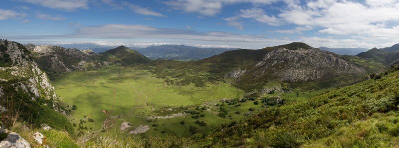 La verde Asturias - Blogs de España - Día 2: Picos de Europa - Lagos de Covadonga (17)