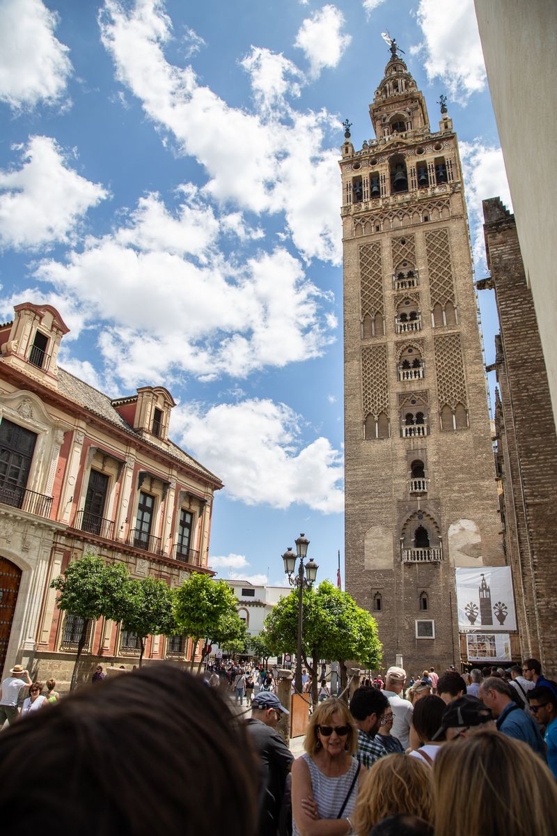 Escapada a Sevilla - Blogs de España - Día 2: Terrazas de la Catedral, subida a la Giralda y Plaza de España. (41)