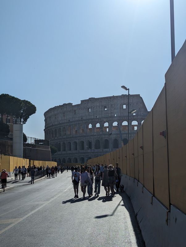 Escapada a Roma en octubre 2023 - Blogs de Italia - Día 2: Un día en el coloso (8)